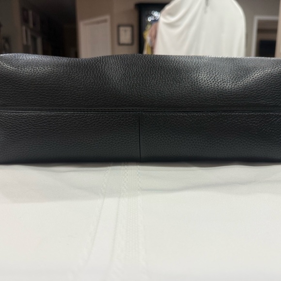 Like New Tory Burch Leather Marion Slouchy Tote - Picture 7 of 13